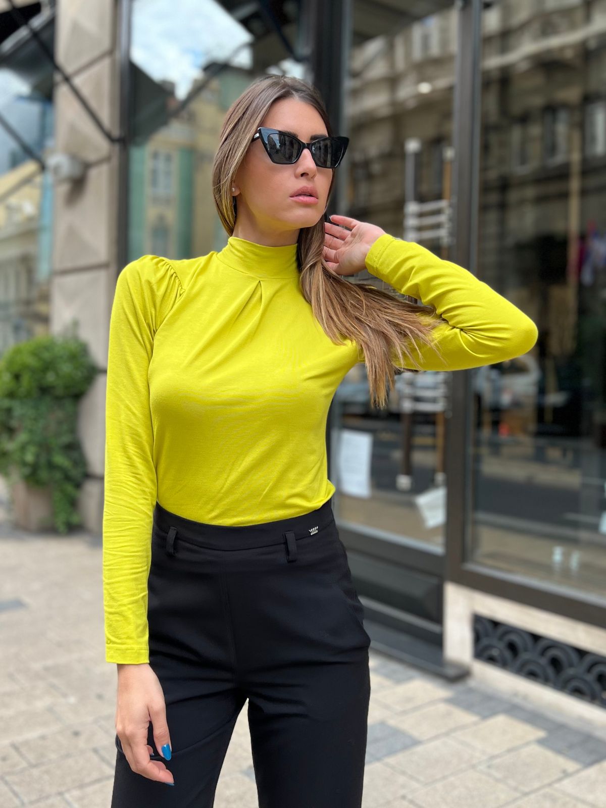 Polurolka 370W banana