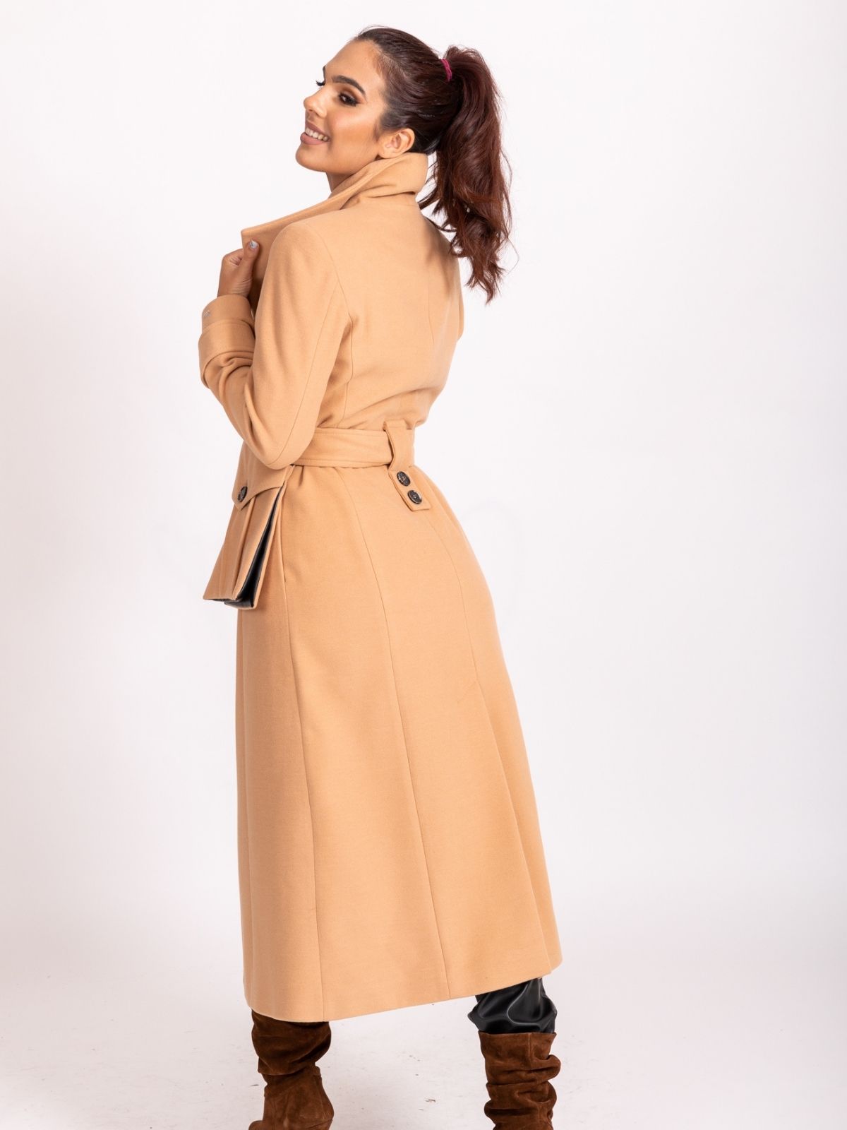 Kaput BC40 aprikot pozadi