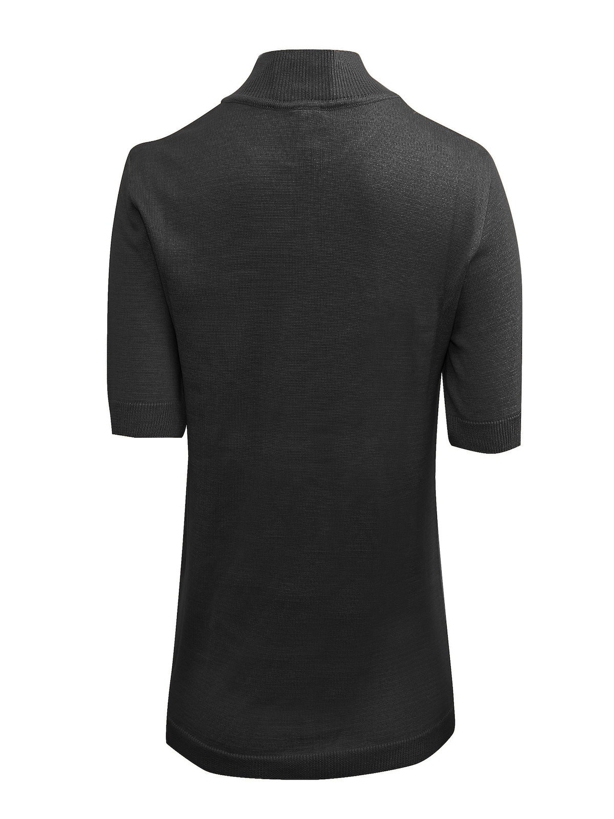 Polurolka AT02 crna pozadi