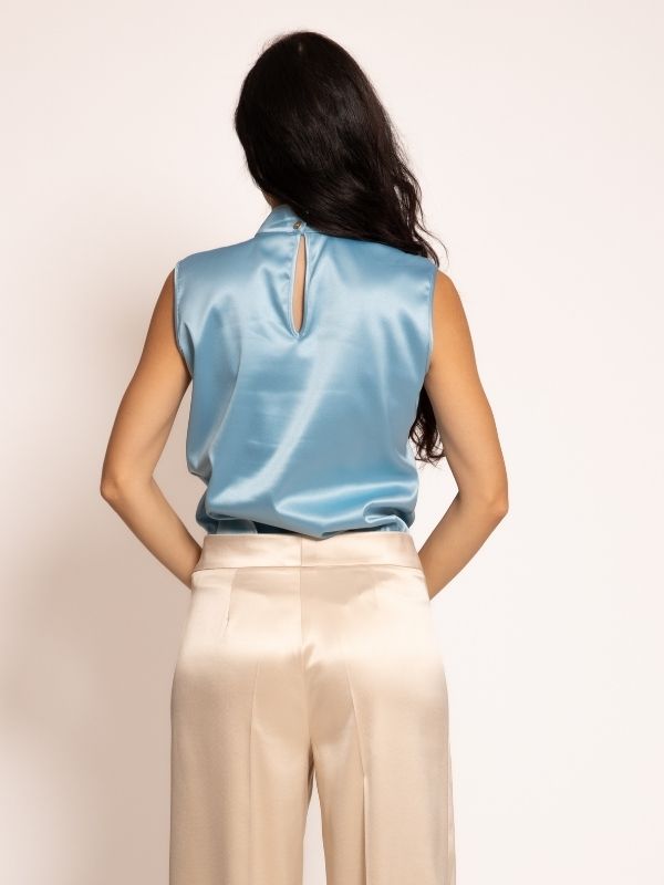 Bluza IB30 svetlo plava z